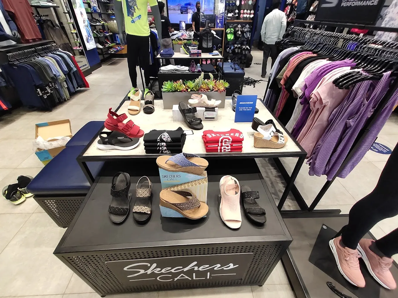 Skechers